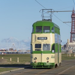 Wycieczka tramwajem po promenadzie w Blackpool
