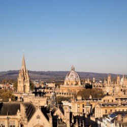 Oficjalna Oxford University i zwiedzanie miasta