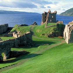 Loch Ness, Whisky i Outlander