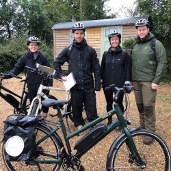 Wypożyczalnia rowerów elektrycznych z własnym przewodnikiem Vineyard Tour